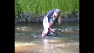 walk-on-the-river-in-patterned_6.jpg