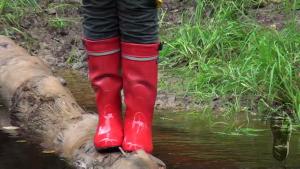 walking-through-muddy-puddles_3.jpg