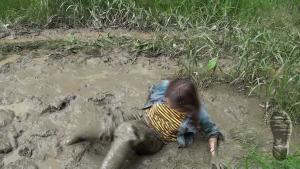 wet-and-muddy-weekend-in-osten_18.jpg