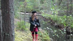 wet-autumn-walk-in-hunter-well_1.jpg
