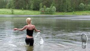 wet-leggings-muddy-wellies_15.jpg