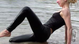 wet-leggings-muddy-wellies_21.jpg