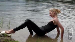 wet-leggings-muddy-wellies_23.jpg
