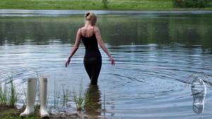 wet-leggings-muddy-wellies_3.jpg