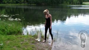wet-leggings-muddy-wellies_5.jpg