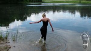 wet-leggings-muddy-wellies_6.jpg