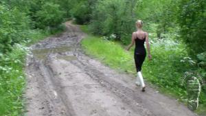 wet-leggings-muddy-wellies_9.jpg