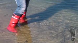 wet-walk-with-finding-of-the-l_6.jpg