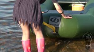 wetlook-fun-in-aigle-rubberboo_5.jpg